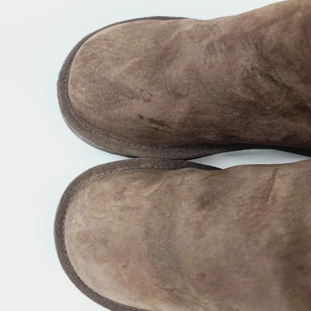 UGG women tan